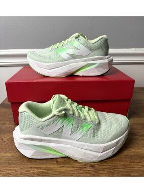 New Balance FuelCell SuperComp Trainer v3 'Melon Water' Women’s Size 6.5 MRCXCG4